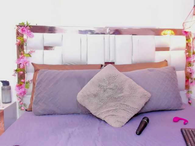 Skylar-Smith's BongaCams show and profile