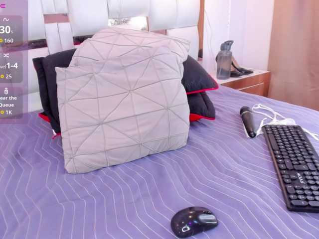 Skylar-Smith's BongaCams show and profile