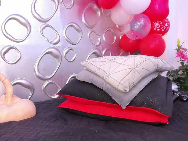 Skylar-Smith's BongaCams show and profile