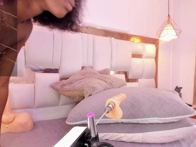 Skylar-Smith's BongaCams show and profile