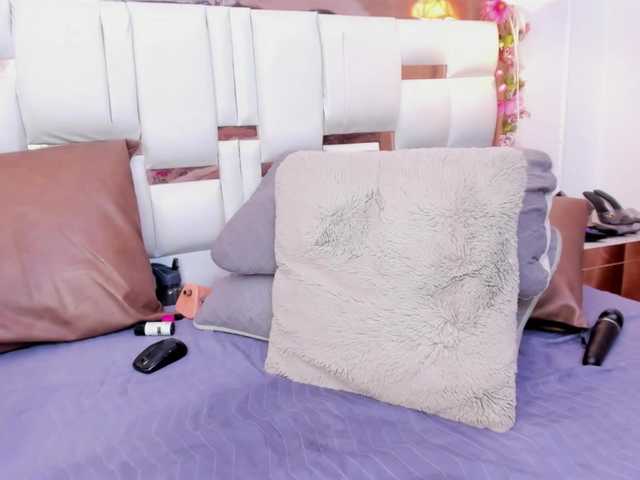 Skylar-Smith's BongaCams show and profile