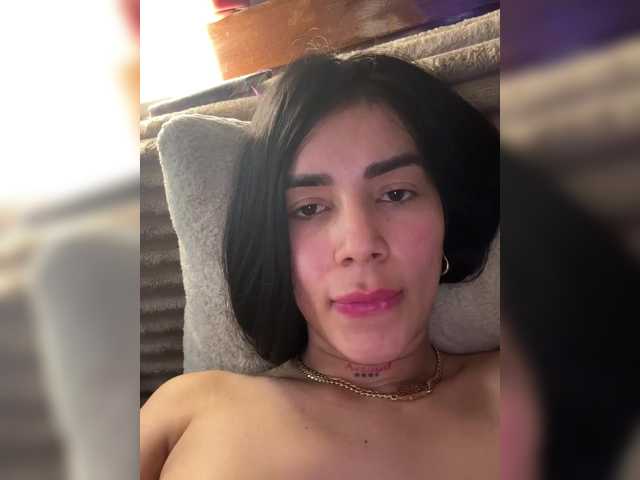 Bell-alice1 live cam profile