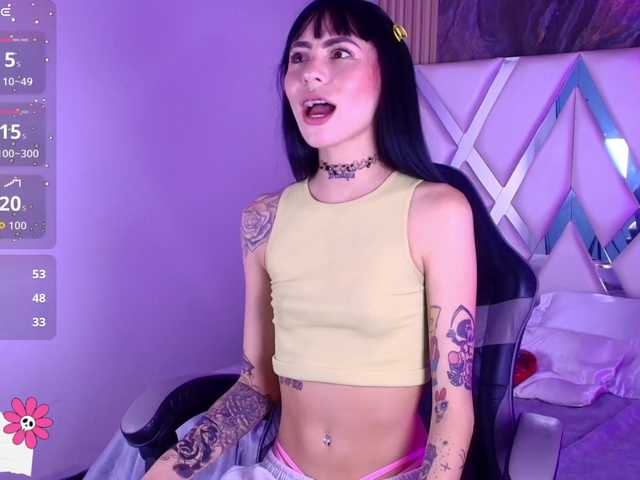 Sabrinaa1's BongaCams show and profile