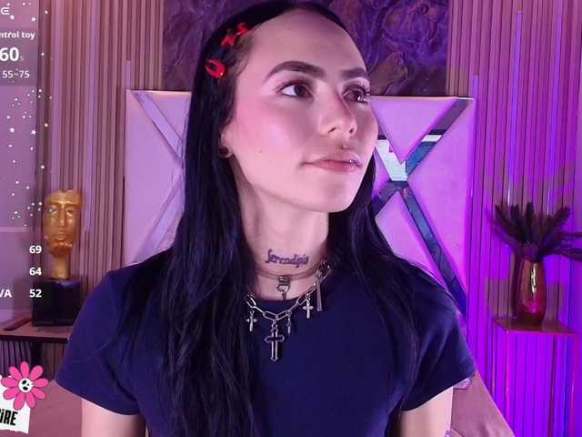 Sabrinaa1's BongaCams show and profile