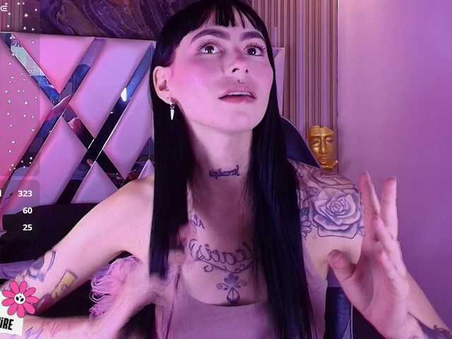 Sabrinaa1's BongaCams show and profile