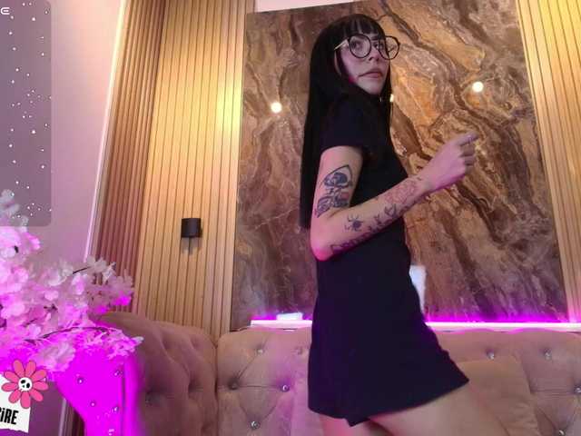 Sabrinaa1's BongaCams show and profile