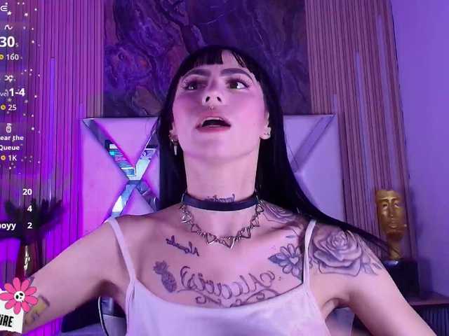 Sabrinaa1's BongaCams show and profile