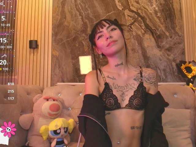 Sabrinaa1's BongaCams show and profile