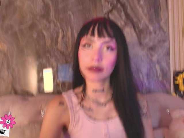 Sabrinaa1's BongaCams show and profile