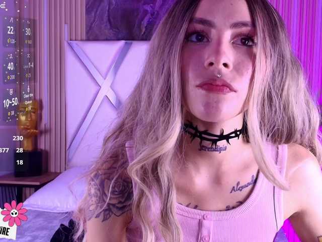 Sabrinaa1's BongaCams show and profile
