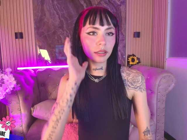 Sabrinaa1's BongaCams show and profile