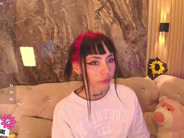 Sabrinaa1's BongaCams show and profile