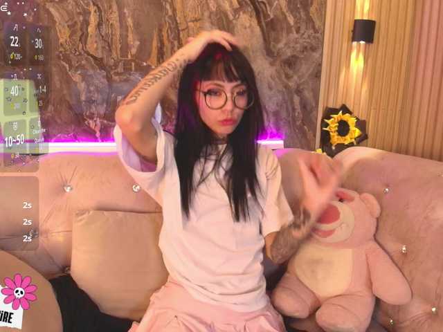 Sabrinaa1's BongaCams show and profile