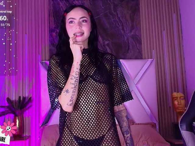 Sabrinaa1's BongaCams show and profile