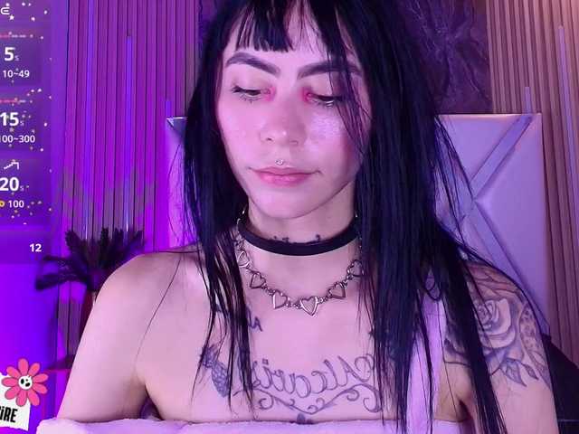 Sabrinaa1's BongaCams show and profile