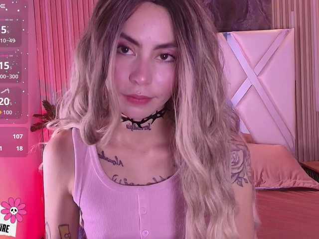 Sabrinaa1's BongaCams show and profile