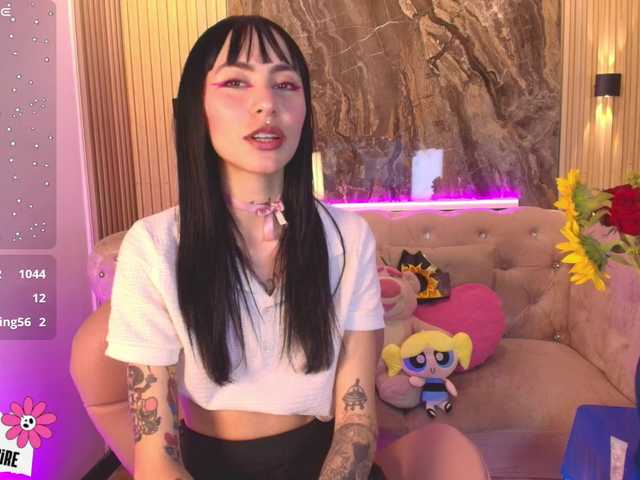 Sabrinaa1's BongaCams show and profile