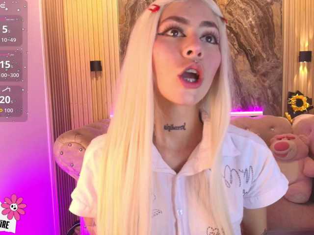 Sabrinaa1's BongaCams show and profile