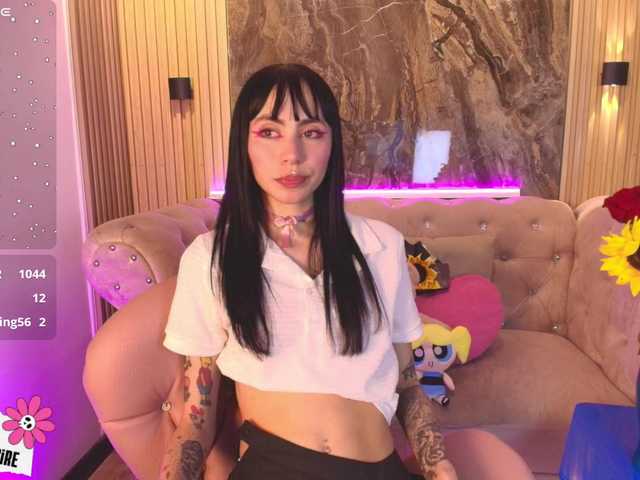 Sabrinaa1's BongaCams show and profile