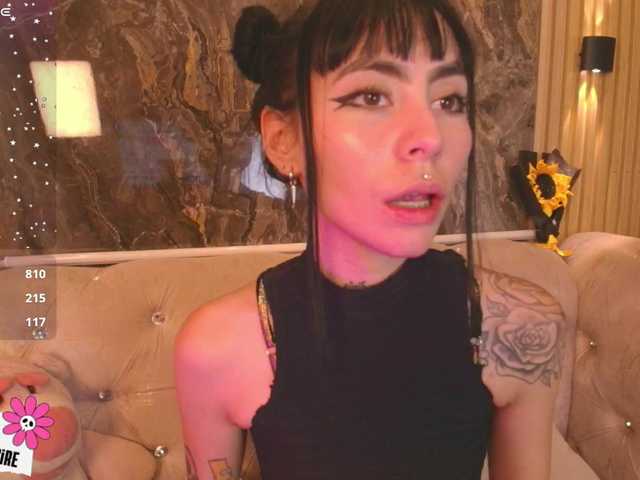 Sabrinaa1's BongaCams show and profile