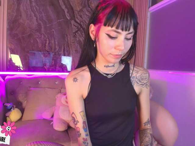 Sabrinaa1's BongaCams show and profile