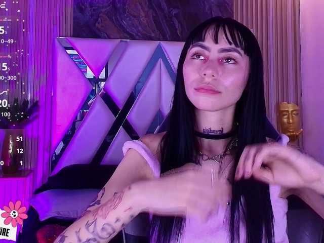 Sabrinaa1's BongaCams show and profile