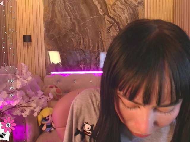 Sabrinaa1's BongaCams show and profile