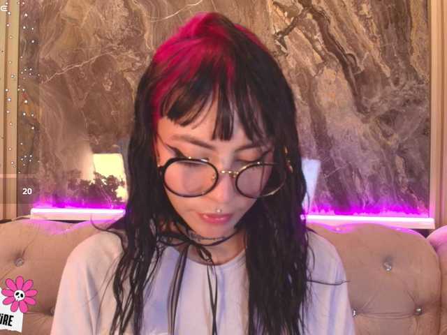 Sabrinaa1's BongaCams show and profile