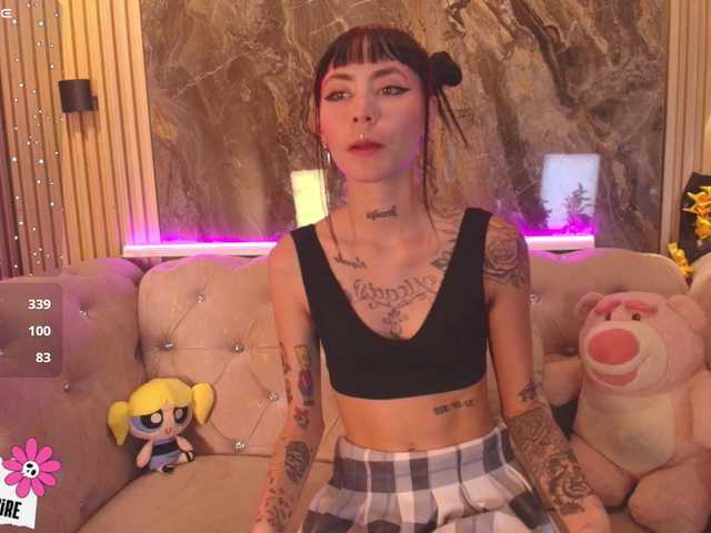 Sabrinaa1's BongaCams show and profile