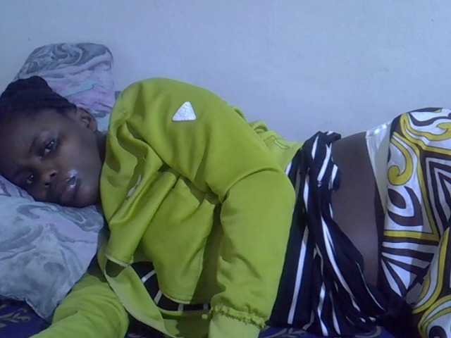 Sweet-diva webcam bongacams model stream image