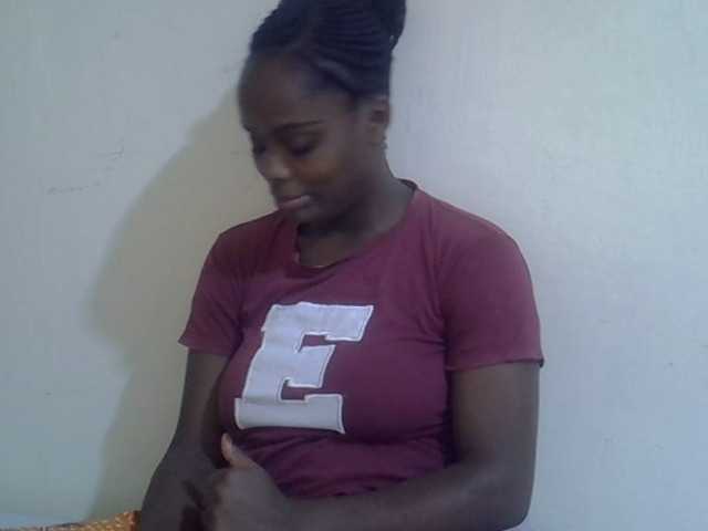 Sweet-diva webcam bongacams model stream image