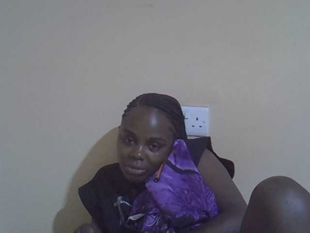 Sweet-diva webcam bongacams model stream image