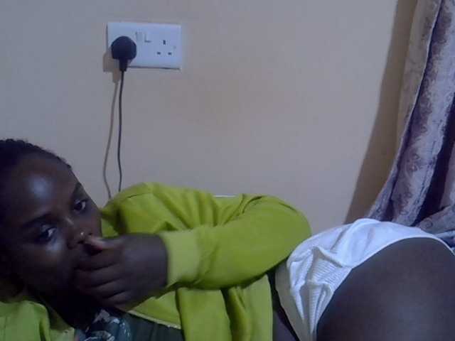 Sweet-diva webcam bongacams model stream image