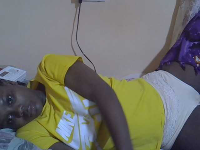 Sweet-diva webcam bongacams model stream image