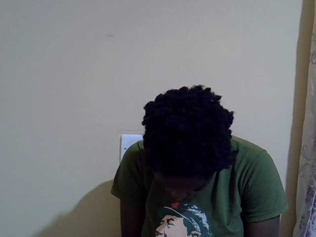 Sweet-diva webcam bongacams model stream image