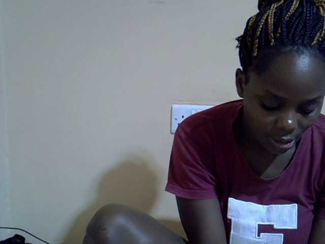 Sweet-diva webcam bongacams model stream image