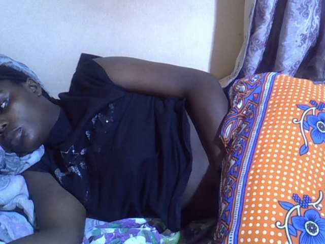 Sweet-diva webcam bongacams model stream image