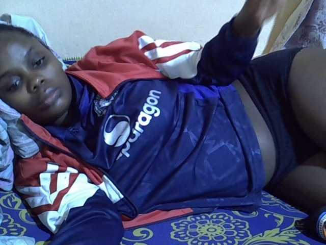 Sweet-diva webcam bongacams model stream image