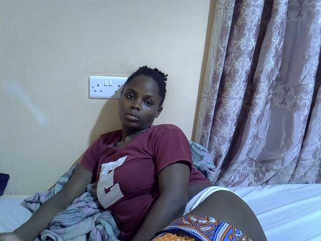 Sweet-diva webcam bongacams model stream image