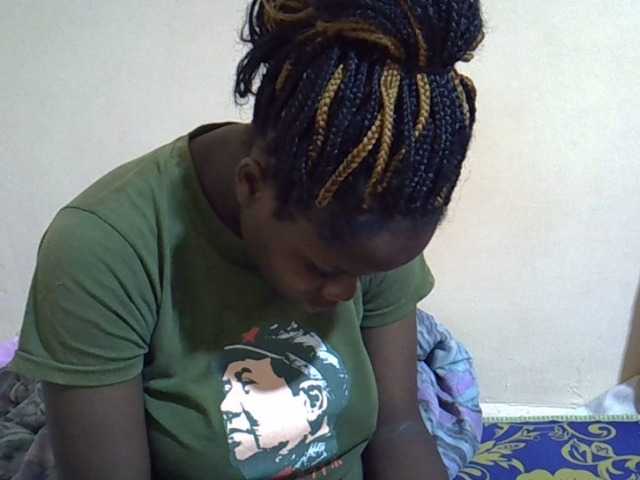 Sweet-diva webcam bongacams model stream image