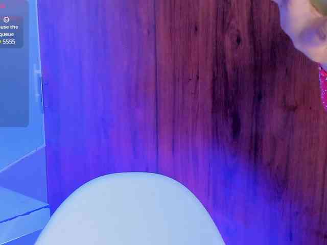 AshleyBroke webcam