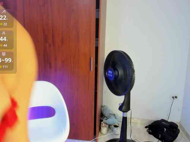 AshleyBroke webcam