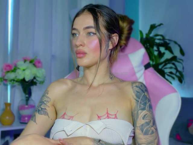 TaylorKnapp's BongaCams show and profile