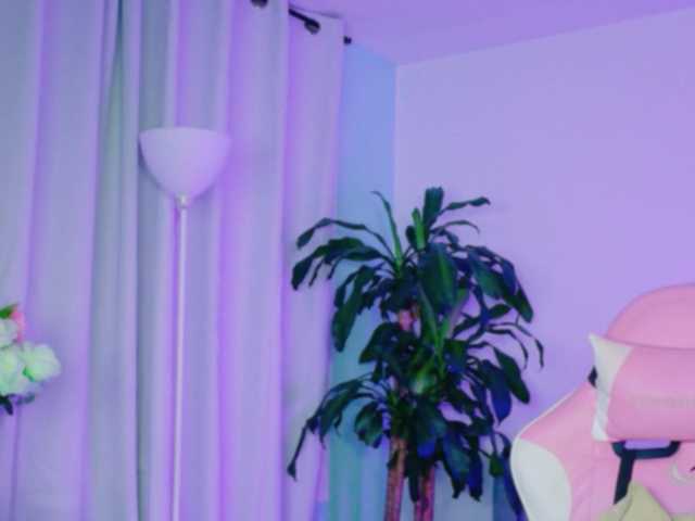 TaylorKnapp's BongaCams show and profile