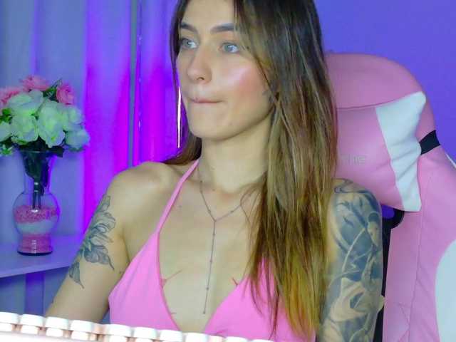 TaylorKnapp's BongaCams show and profile