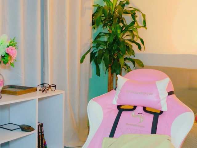 TaylorKnapp's BongaCams show and profile