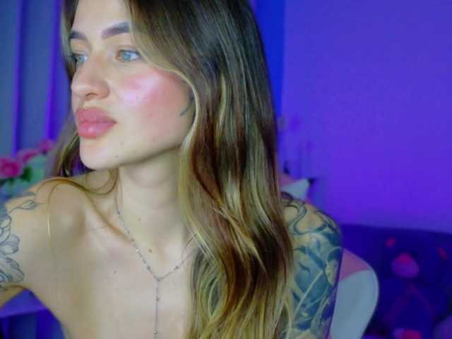 TaylorKnapp's BongaCams show and profile