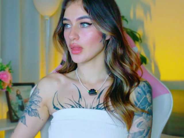 TaylorKnapp's BongaCams show and profile