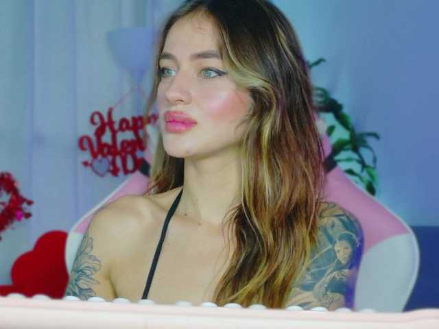 TaylorKnapp's BongaCams show and profile