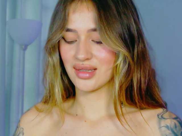 TaylorKnapp's BongaCams show and profile